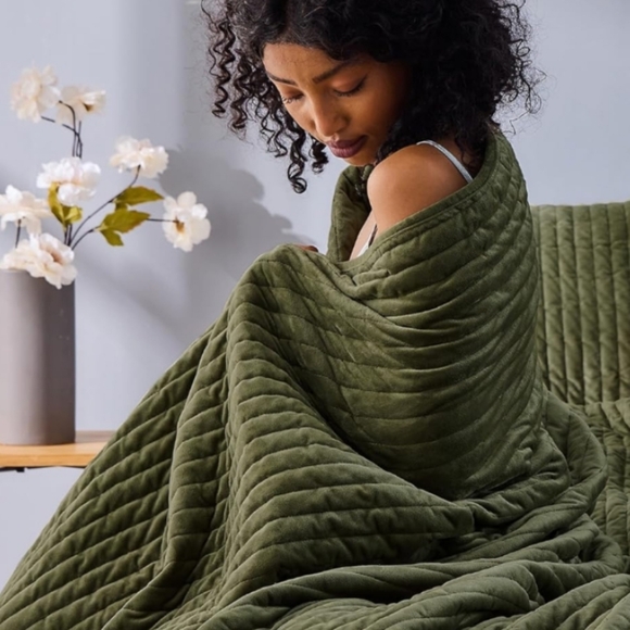 King Size Bed Army Green Striped Velvet Quilted Coverlet Bedspread Shams Set New - Picture 10 of 16